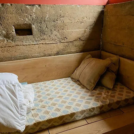 Unique With War Bunker In * Vanse